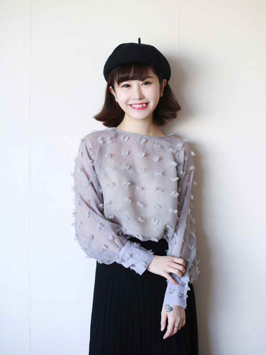 creamchild16秋冬优雅感纯色复古圆领灯笼袖长袖衬衫上衣女