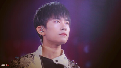 #易烊千玺##易烊千玺爱是1128分之2017# 你的意义。@TFBOYS-易烊千玺 K그대의 의미-Rocoberry ​​​​