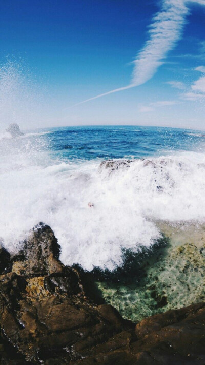 【天空】【蓝色】【清新】【白云】【大海】【波涛海浪】