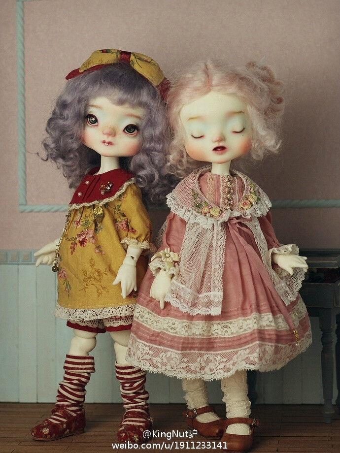 #KNDOLL##自制BJD贩‘’售#Qbaby（小啾咪）&小幺幺（BOBO.K&YOYO.K）网络预订，明晚6点开，地'址见评论，转发本条并@一位好友 12月1号抽取一位赠送小啾咪普肌单头一颗~或者支付宝转账300元~ ​​​​