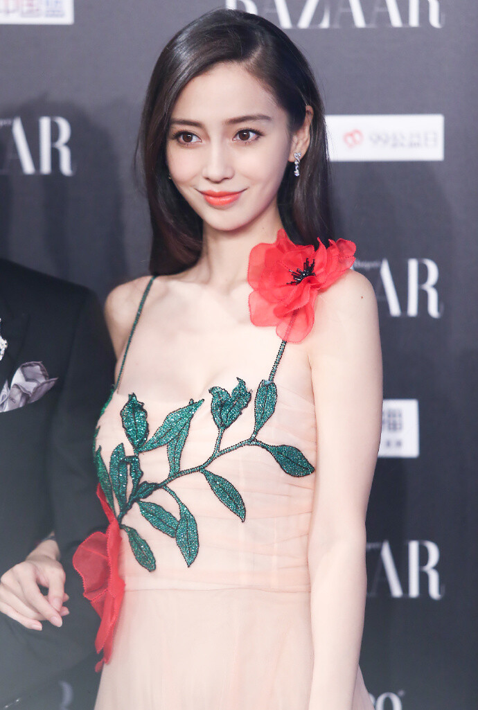 Angelababy 芭莎明星慈善夜