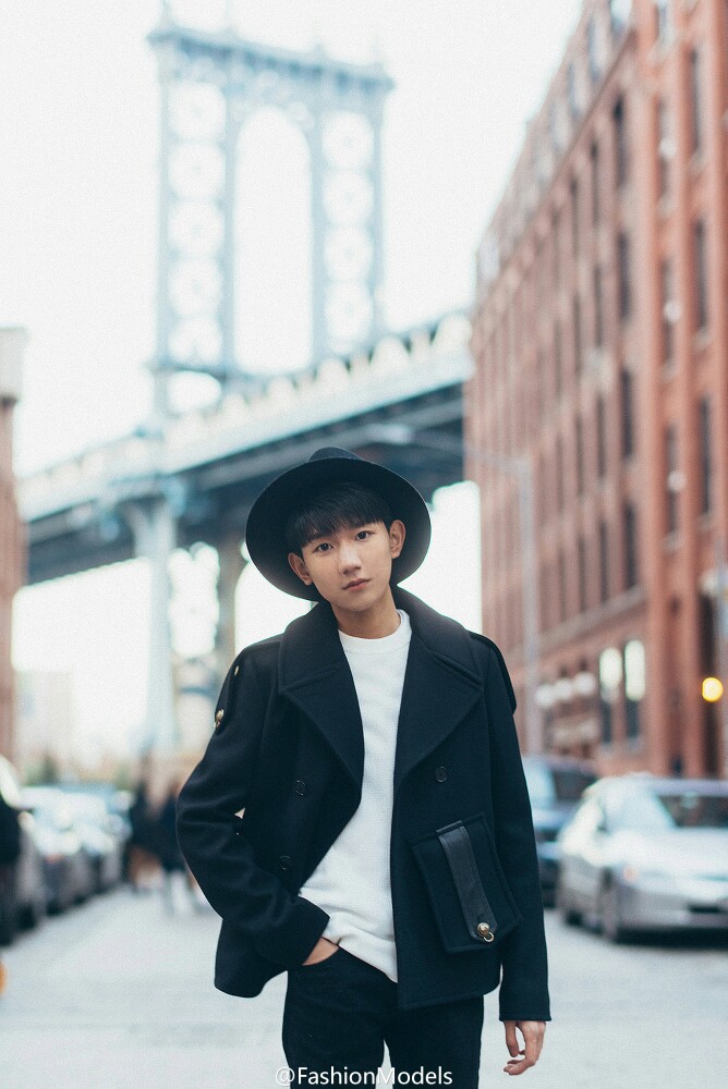 tfboys roy 王源 街拍 cr.微博@FashionModels