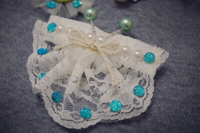 白色珍珠蕾丝蝴蝶弹簧夹发饰发夹配蓝绿色宝石