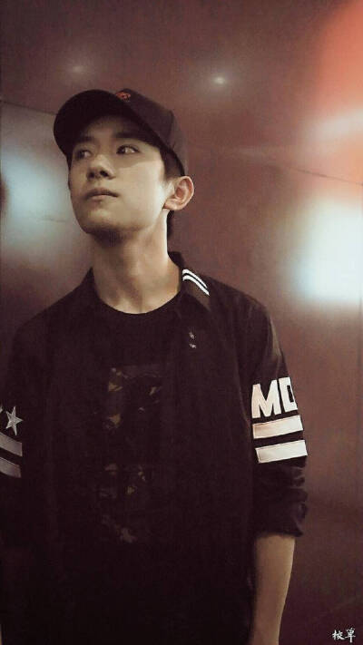 易烊千玺最帅壁纸