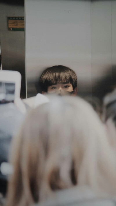 易烊千玺最帅壁纸