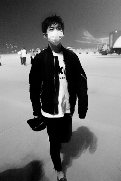 易烊千玺最帅壁纸