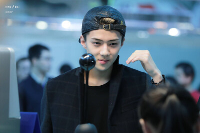 EXO SEHUN 吴世勋 cr:logo