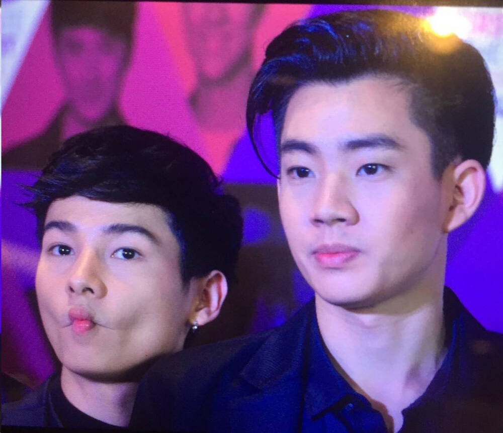 #泰国演员offjumpol##tumcial#
代表作品#秘恋之我亲爱的狗狗##一年生#