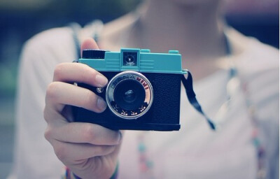 嗯哼 意境 相机 女生头像 韩国 韩头 背影 可爱 小清新 唯美 收集by:觅阳 小太阳 莫东陵