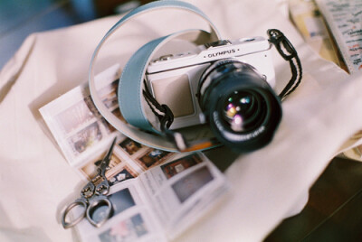 嗯哼 意境 相机 女生头像 韩国 韩头 背影 可爱 小清新 唯美 收集by:觅阳 小太阳 莫东陵