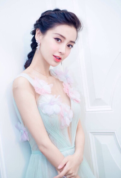 Angelababy