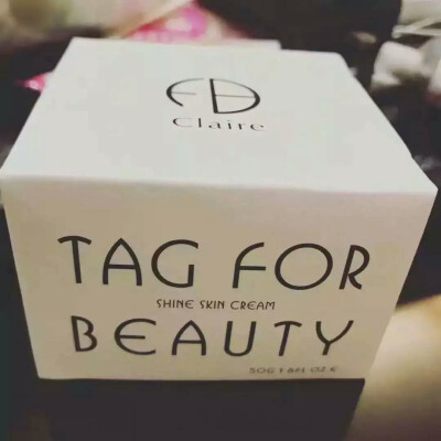 TAG FOR BEAUTY焕颜霜 提亮肤色滋润持久遮瑕隔离防晒 用过超级好用