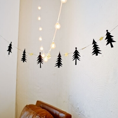 KNOWING / 圣诞节小松树装饰房间布置拍摄道具彩旗