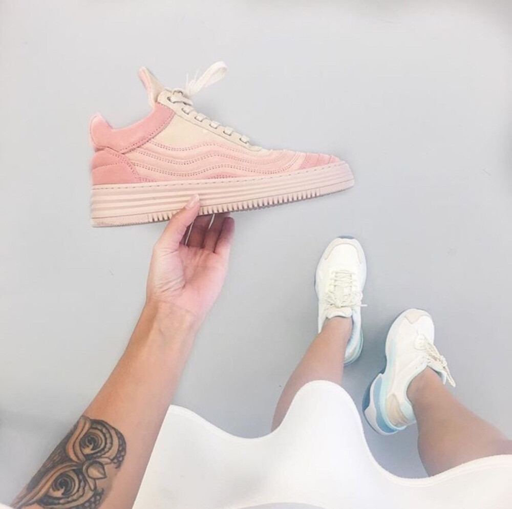 Pink sneaker 