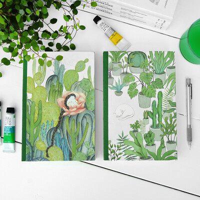 充满创意感的植物花纹，时尚的封面设计，植园的翠绿让人有一种心情大好的感觉，原创设计，用心雕琢，字体凹印设计。
