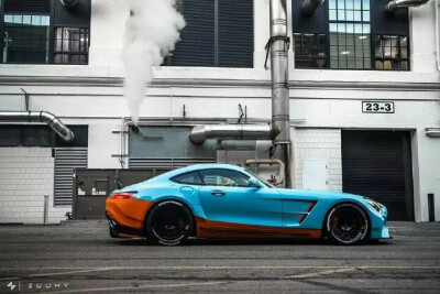 梅赛德斯AMG GT S Widebody Gulf Livery