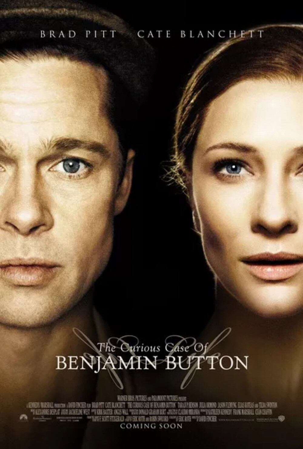 The curious case of Benjamin Button. 本杰明巴顿奇事（返老还童）。
一个逆生长的男人的一生，很奇幻，有很多金句捡。可能是这几年童心不在对于这种奇幻影片感受不是很大。
他的人生见闻其实和逆生长没有太大的关系，影片似乎只是突出了因为年幼的时候极度衰老而饱受歧视，然后就是老了以后变得年轻以后和年老的爱人相遇。心理上没有太大的震动，影后影帝再次，可还是很抱歉没怎么感受到男女主角的爱情，男主对女主的深爱似乎都是通过日记说出来的，我通过影片实在没怎么感受到。
反而是他一生中发生的其他故事更让我感触，那个成为艺术家的船长，在68岁穿越英吉利海峡的初恋，他们让我感动。
题材很好啊，但有一点让人失望。