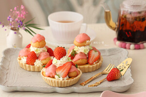 #少女泡芙塔#    
期待美好的一款甜品，觉得在今天发出特别合适~ 
愿所有小仙女如这泡芙一样，满满甜蜜幸福！