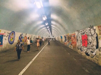 摄于：厦门大学