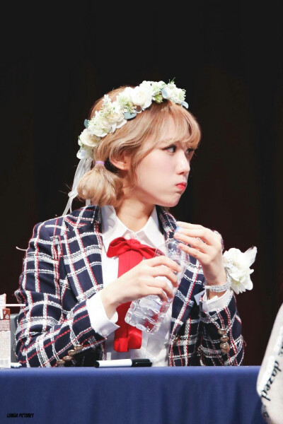 宇宙少女 luda 李露朵