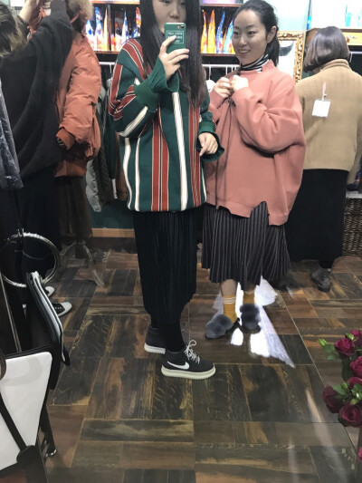 想开一间服装店。都是自己喜欢的衣服❤️