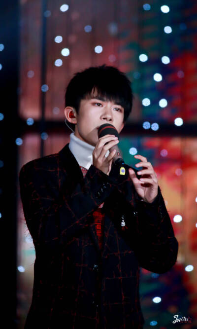 #易烊千玺 #TFBOYS 1128易烊千玺十六岁生日会 高清 帅气 