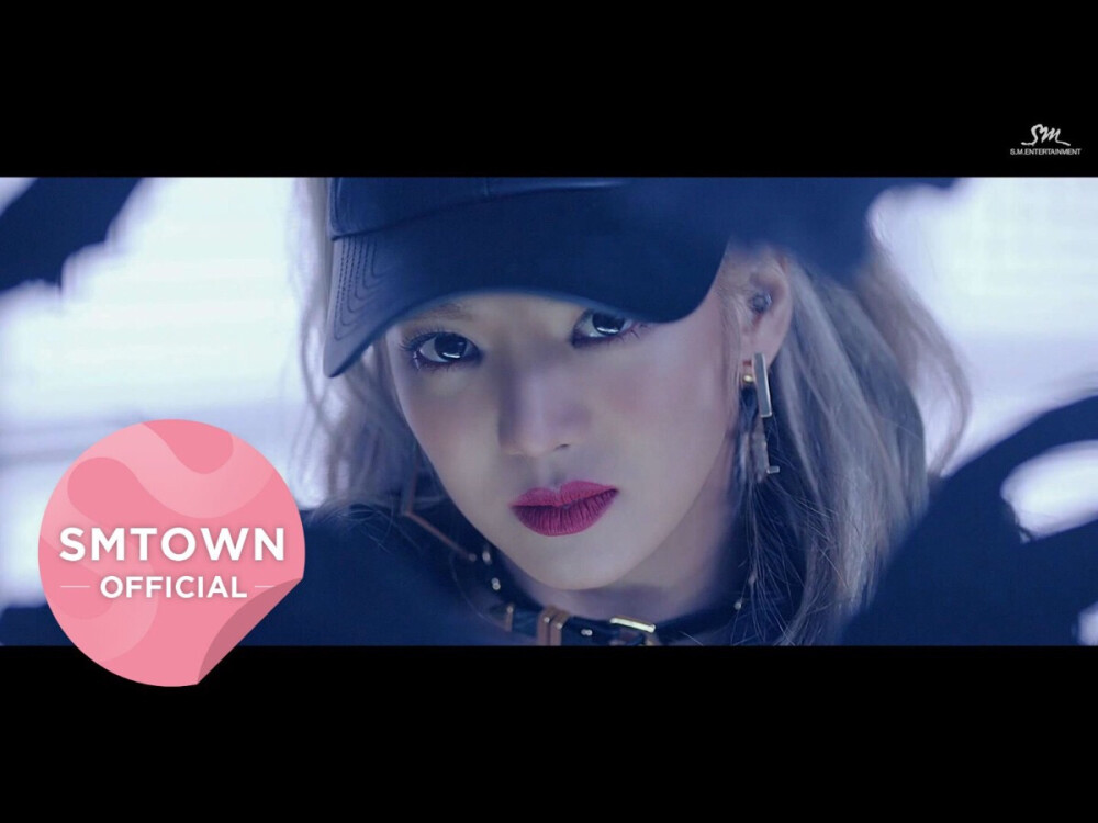 Girls' Generation （少女时代）金泰妍（Taeyeon） 郑秀妍（Jessica）李顺圭（Sunny） 黄美英（Tiffany） 金孝渊（Hyoyeon）权俞利（Yuri） 崔秀英（Sooyoung） 林允儿（Yoona） 徐珠贤（Seohyun）SONE