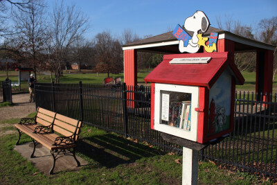 Snoopy. Photo by Jiali Chen at Little Free Library Dog Park Macon, GA USA.