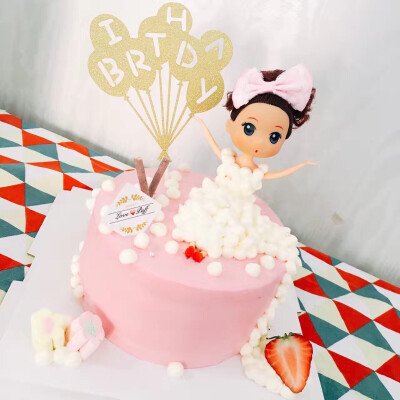 芭比娃娃蛋糕。