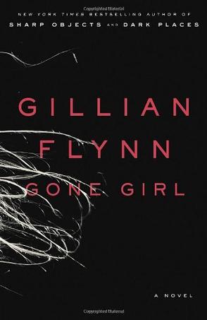 Gillian Flynn 情节很赞，不落俗套，女主典型的psychopath,超级牛啊，后面的剧情非常紧凑引人入胜，让人想一口气读完。就是此书词汇量比较大,读起来稍稍有点难度。话说，这部片子的电影也很赞，推荐~~~~~