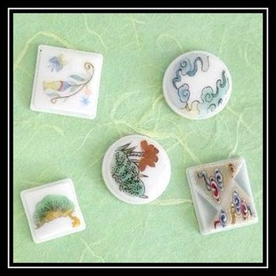 准备去镶嵌的瓷片，，，，后面还有很多工序，，，这个你懂，俺就不絮叨了，不明白加我微信S32889826或
网站：https://jinzhi.1688.com/?spm=a2615.7691481.0.0.dcox3Y