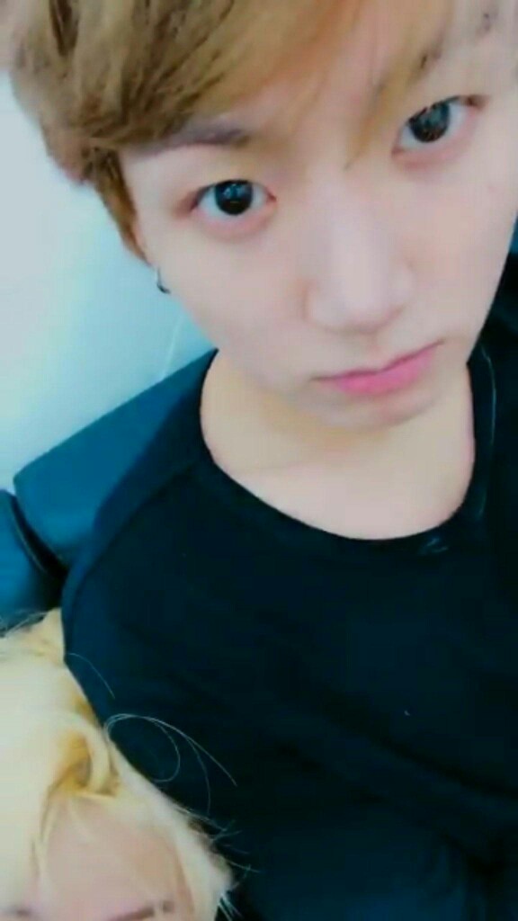 bts防弹少年团田柾国果果黄金忙素颜