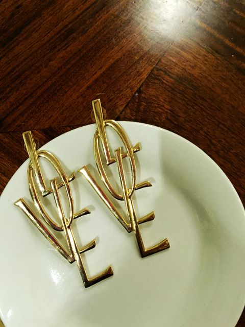 钻石心独家超大巨型金色love凹造型极简风复古秀款耳环earrings