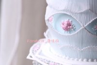 微博：Fondant_唐佳丽 美食 翻糖花卉 微博 Fondant_唐佳丽
皇室糖霜 http://weibo.com/5446399679/profile?topnav=1&wvr=6