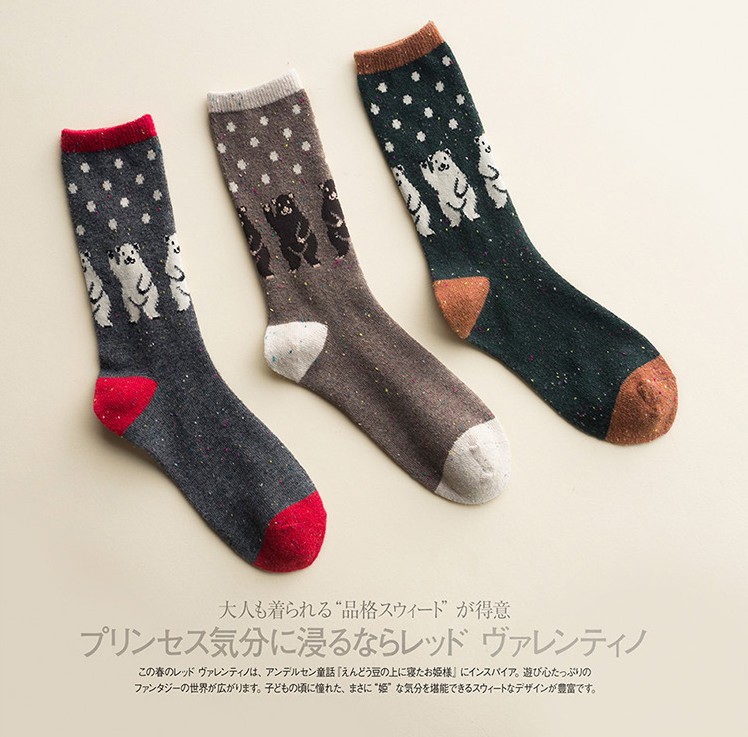 2016年TSUTSU秋冬 彩色点点羊毛卡通hello小熊条纹带短袜 3色