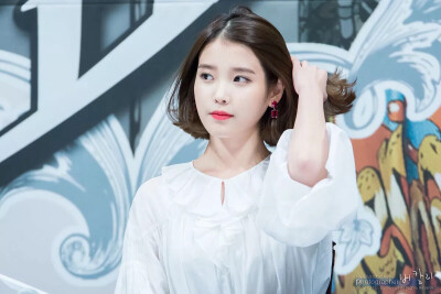 IU 李知恩 李智恩 头像 现场 机场图 街拍 壁纸 by淺唱低吟