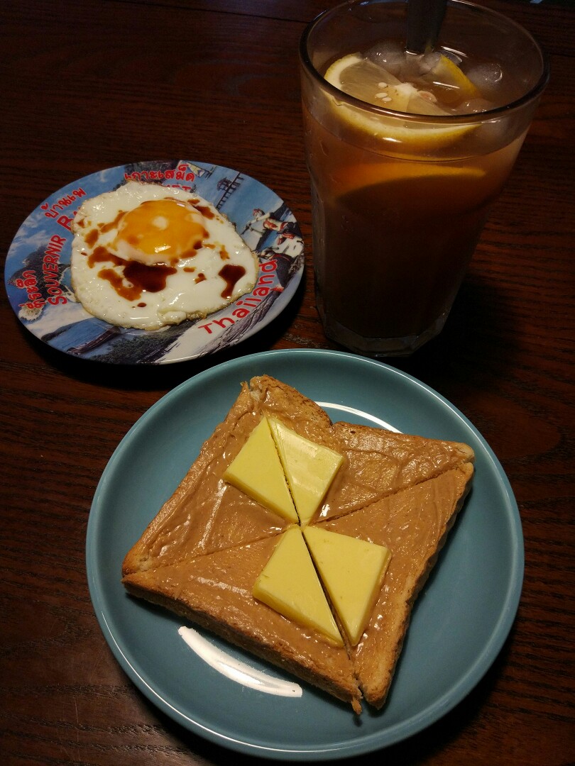 黄油花生酱吐司