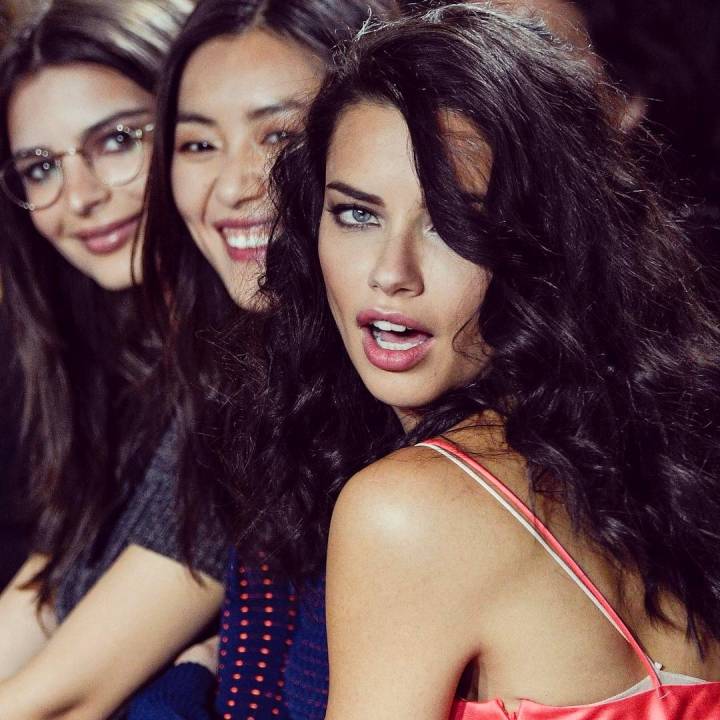 Adriana lima 表姐