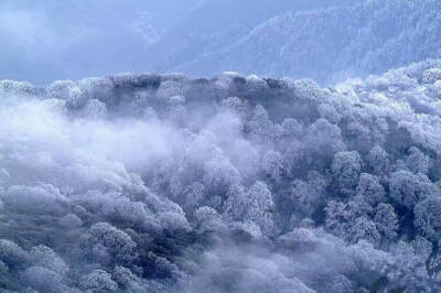 梵净山雪景