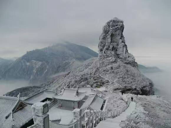 梵净山雪景