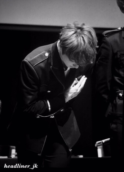 #v5了我的田柾国##田柾国南韩最少年# 【预览】170226 弘大签名会 cr：【@headlinerjk 】 ​ ​​​​