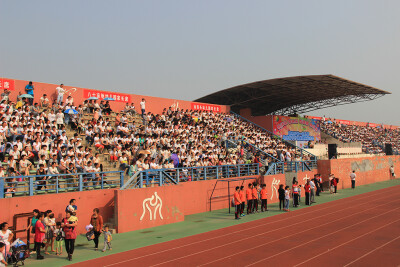 世纪万成教育河南新乡大型亲子运动会