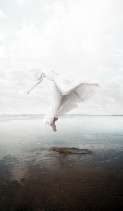 Stefano Bonazzi--“White Sky”3