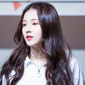 李承利。
图源四舅。
抱图点赞喜欢收藏。
只赞专辑不管用。
禁二传堆糖二改。
偷图司马。