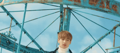 防弹少年团 田柾国 《spring day》春日MV自截gif 二传抱图评论留1或短句