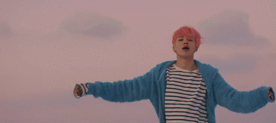 防弹少年团 朴智旻 《spring day》春日MV自截gif 抱图二传评论留1或短句