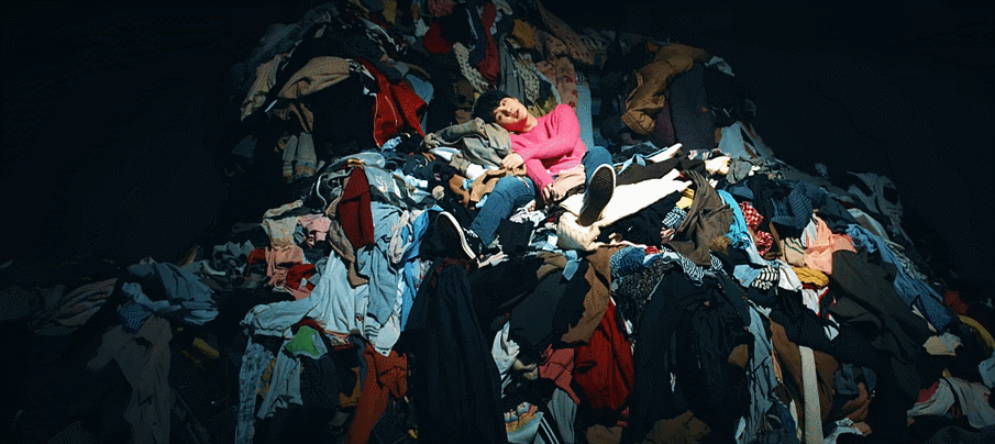 防弹少年团 闵玧其 《spring day》春日MV自截gif 抱图二传评论留1或短句