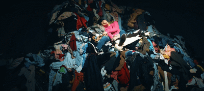 防弹少年团 闵玧其 《spring day》春日MV自截gif 抱图二传评论留1或短句