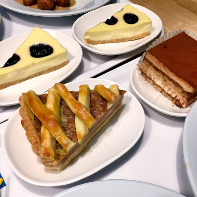 芝士蓝莓蛋糕+提拉米苏+苹果蛋糕