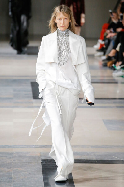 Ann Demeulemeester 2017秋冬系列时装秀